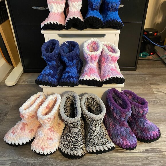 New Super Cozy soft slippers -Super light Pink/Peach- size 7/8 - nonslip bottoms - Picture 4 of 6